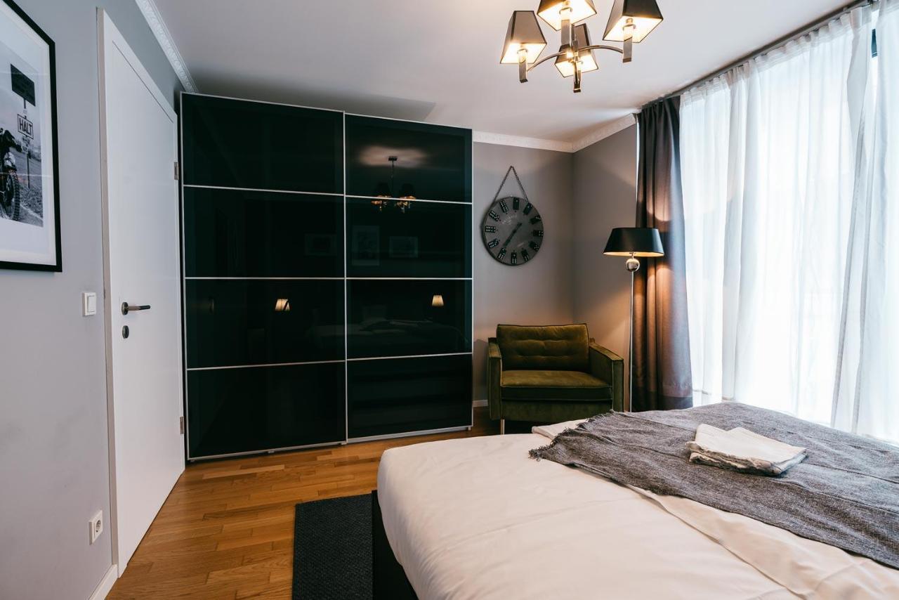 Luxury Downtown Appartement Mit Garage Graz Exterior photo