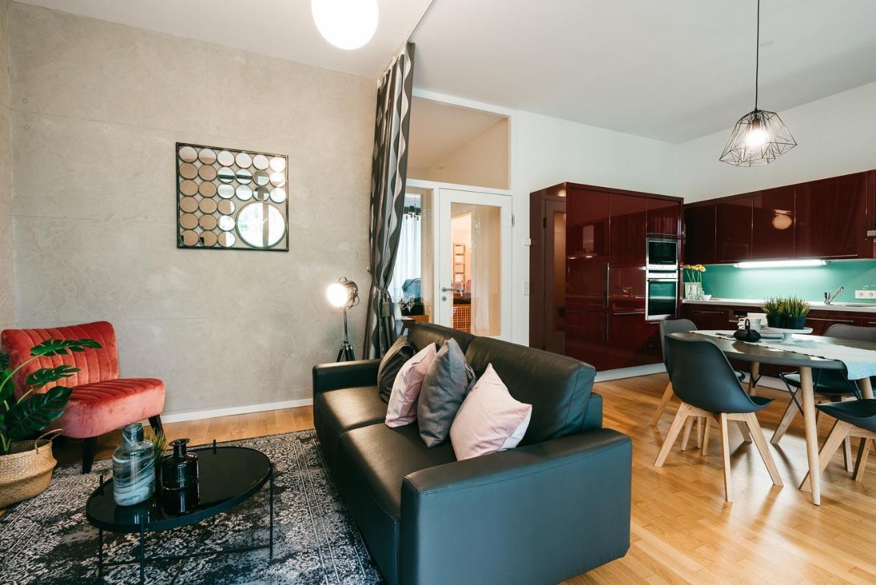 Luxury Downtown Appartement Mit Garage Graz Exterior photo